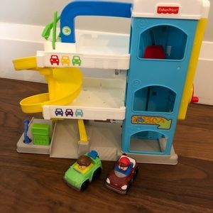 Fisher Price Little People Helpful neighbour’s garage vehicle play set